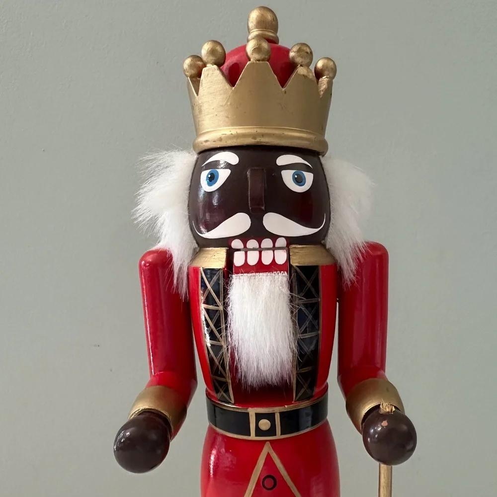 Vintage wooden African‎ American King Soldier nutcracker holiday collectible